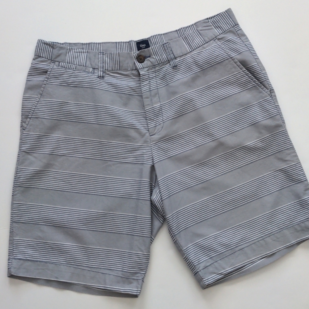 GAP Slim Oxford Deck Short 10" Grey Uneven Stripe size 35
